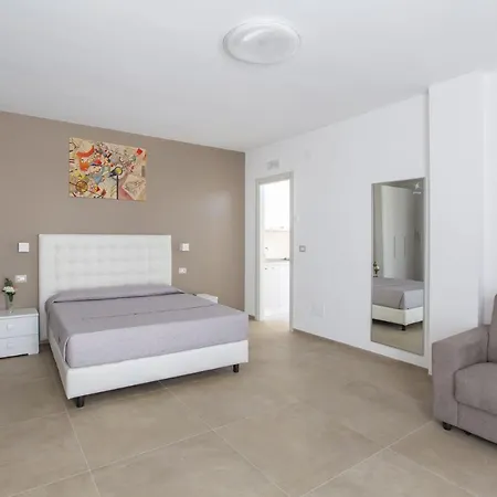 Residenza Cristallo Дом отдыха Вьесте