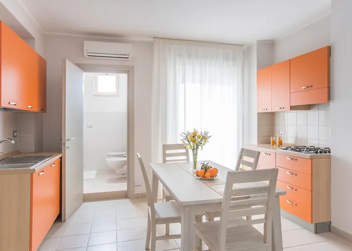 בית נופש Residenza Cristallo ויאסטה